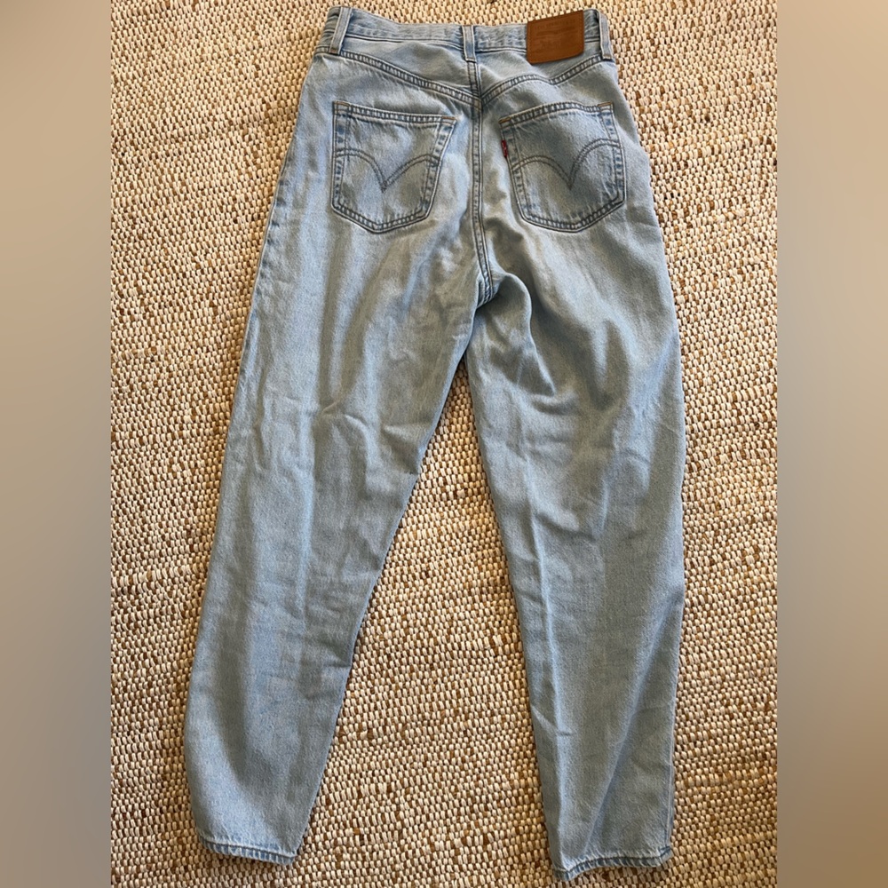 LEVI’S High Loose Taper Jeans in size 26 - Picture 2 of 6